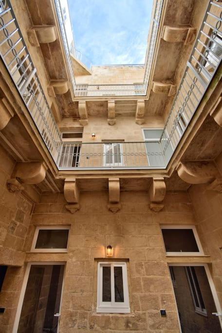 Vallettastay Old Lodge Apartment 1 Exterior foto
